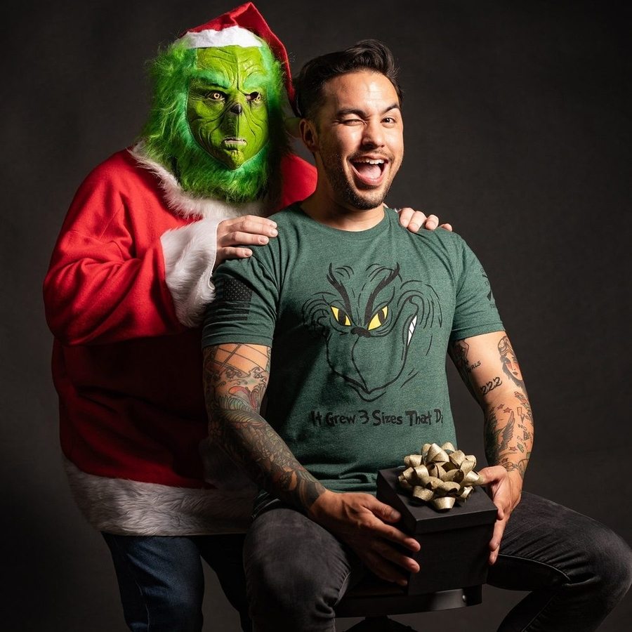 Grinch Grows T-Shirt - Heather Forest Green